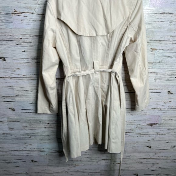 Nanette Lepore belted trench rain coat jacket cream ivory off white size medium - Picture 6 of 8